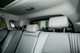 2022款丰田凌放HARRIER