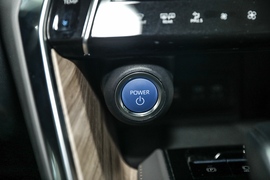 2022款丰田凌放HARRIER