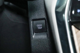 2022款丰田凌放HARRIER