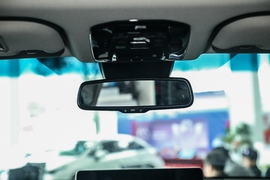 2022款丰田凌放HARRIER