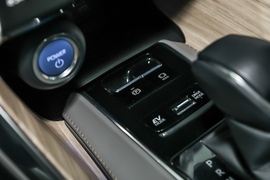 2022款丰田凌放HARRIER