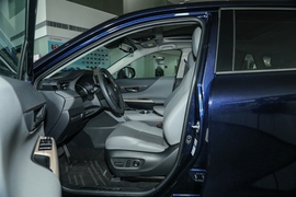 2022款丰田凌放HARRIER