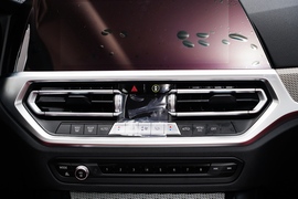 2022款宝马325Li