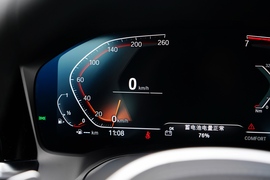 2022款宝马325Li