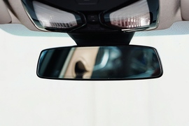 2022款宝马325Li
