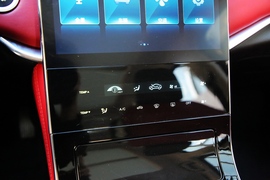   2021款中国重汽VGV U75PLUS 2.0TGDI 奇趣山地版 7座