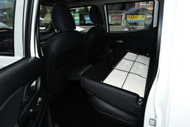 2021款郑州日产锐骐