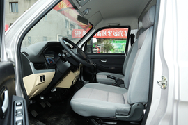   2021款长安跨越王X5 2.0L CNG标准版单排双后轮厢式 货箱