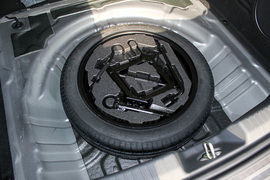 2022款长安UNI-V