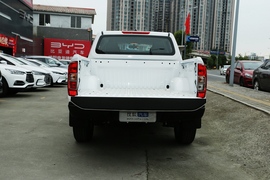 2021款日产纳瓦拉