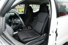 2021款日产纳瓦拉