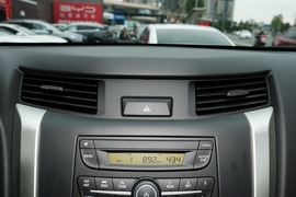 2021款日产纳瓦拉