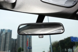 2021款日产纳瓦拉