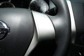 2021款日产纳瓦拉