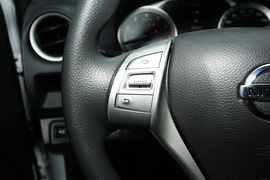 2021款日产纳瓦拉