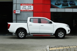 2021款日产纳瓦拉