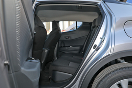 2021款丰田奕泽IZOA