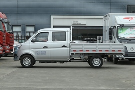 2021款长安跨越 新豹T3 标准版 东安1.6L 122马力 2.22米栏板