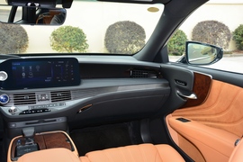 2021款雷克萨斯LS500h