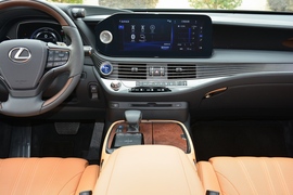 2021款雷克萨斯LS500h