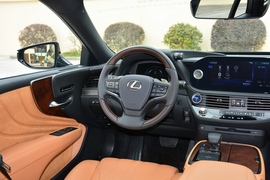 2021款雷克萨斯LS500h