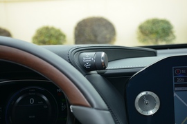 2021款雷克萨斯LS500h