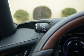 2021款雷克萨斯LS500h