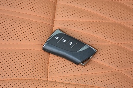 2021款雷克萨斯LS500h