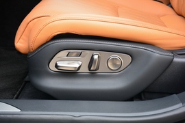 2021款雷克萨斯LS500h