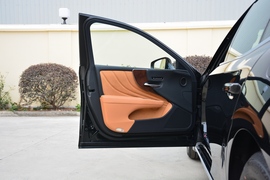 2021款雷克萨斯LS500h