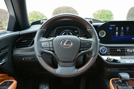 2021款雷克萨斯LS500h