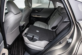 2022款丰田凌放HARRIER