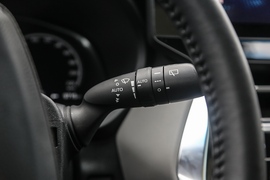 2022款丰田凌放HARRIER