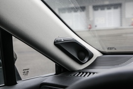 2022款丰田凌放HARRIER