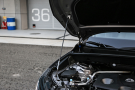 2022款丰田凌放HARRIER