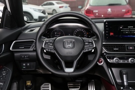   2022款本田英仕派 260TURBO 精耀版