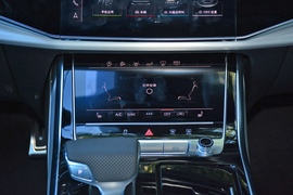 2022款奥迪Q8