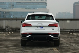 2022款奥迪Q5L