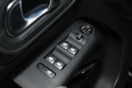 2021款雪铁龙天逸