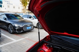 2021款丰田凯美瑞