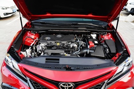 2021款丰田凯美瑞