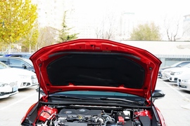 2021款丰田凯美瑞