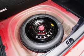 2021款丰田凯美瑞