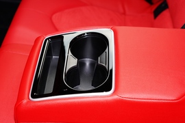 2021款丰田凯美瑞