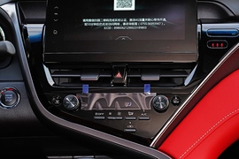 2021款丰田凯美瑞