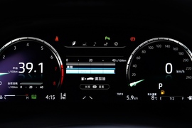 2021款丰田凯美瑞