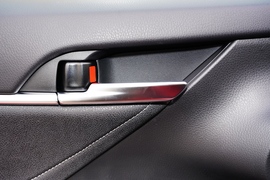 2021款丰田凯美瑞