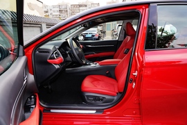 2021款丰田凯美瑞