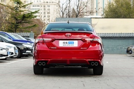 2021款丰田凯美瑞