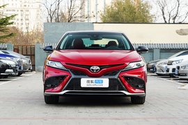 2021款丰田凯美瑞